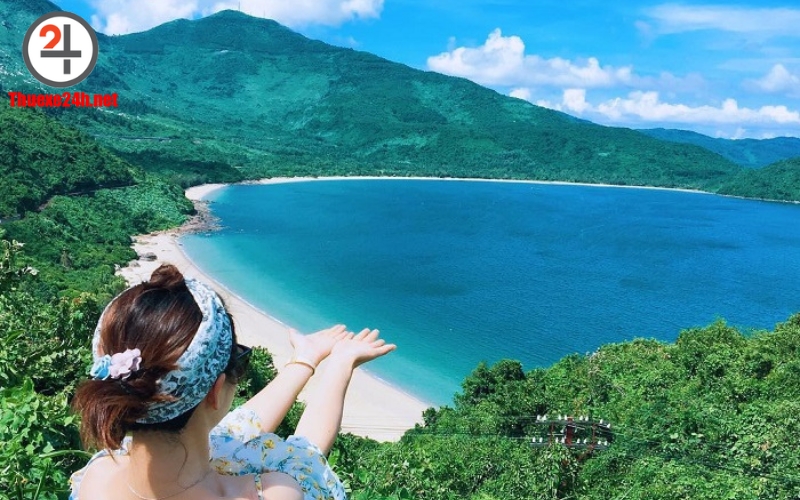 Du lịch bán đảo Sơn Trà với các bãi tắm xinh đẹp.