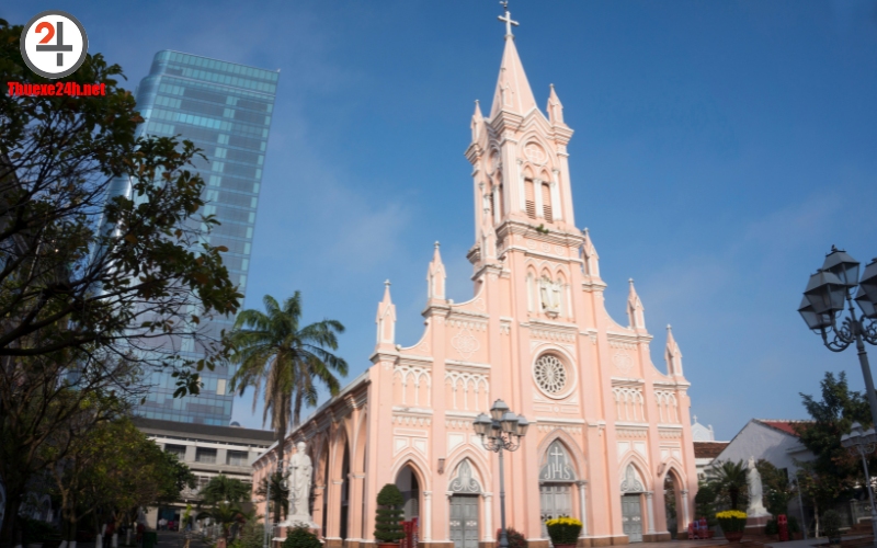 Nhà thờ Chính tòa Đà Nẵng - Điểm đến nổi tiếng được nhiều du khách ghé thăm