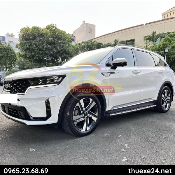Thuê Xe Kia Sedona tự lái ở Đà Nẵng