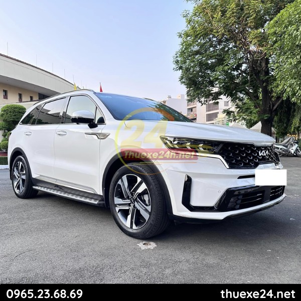 Thuê Xe Kia Sedona tự lái ở Đà Nẵng