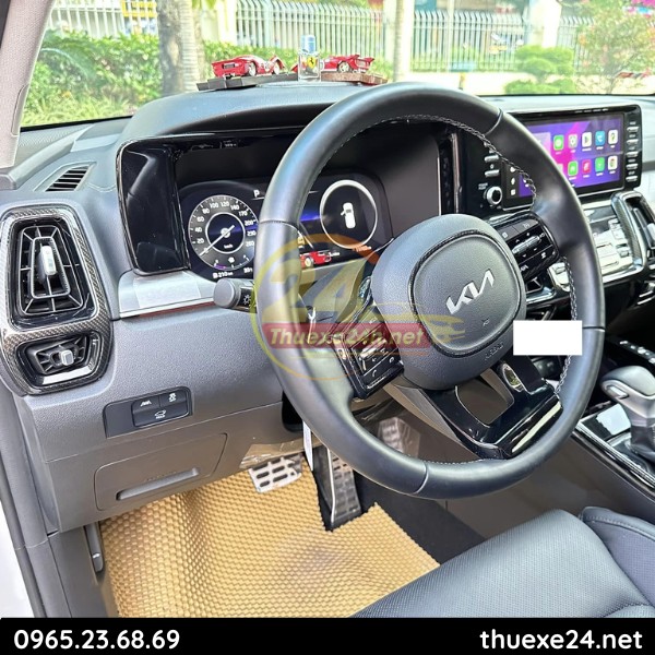 Thuê Xe Kia Sedona tự lái ở Đà Nẵng